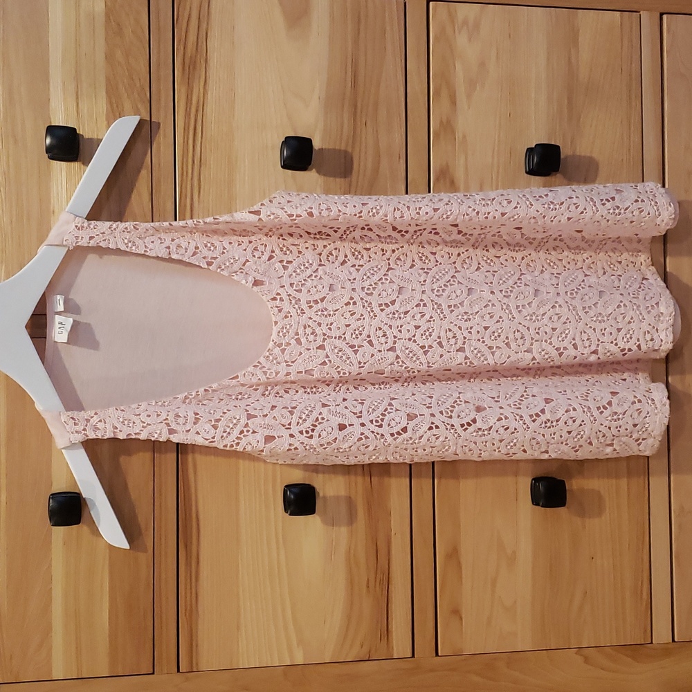 Gap XS light pink lace tank top
